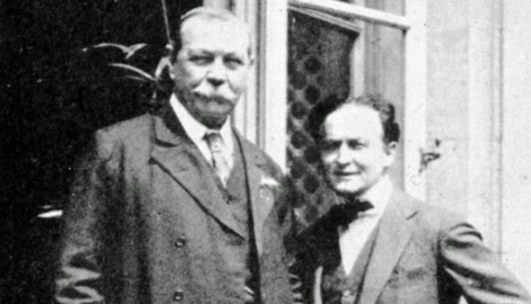 Arthur Conan Doyle et Houdini